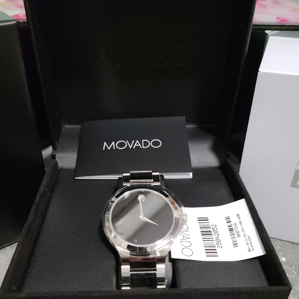 Movado Mens Watch. - Picture 3 of 5